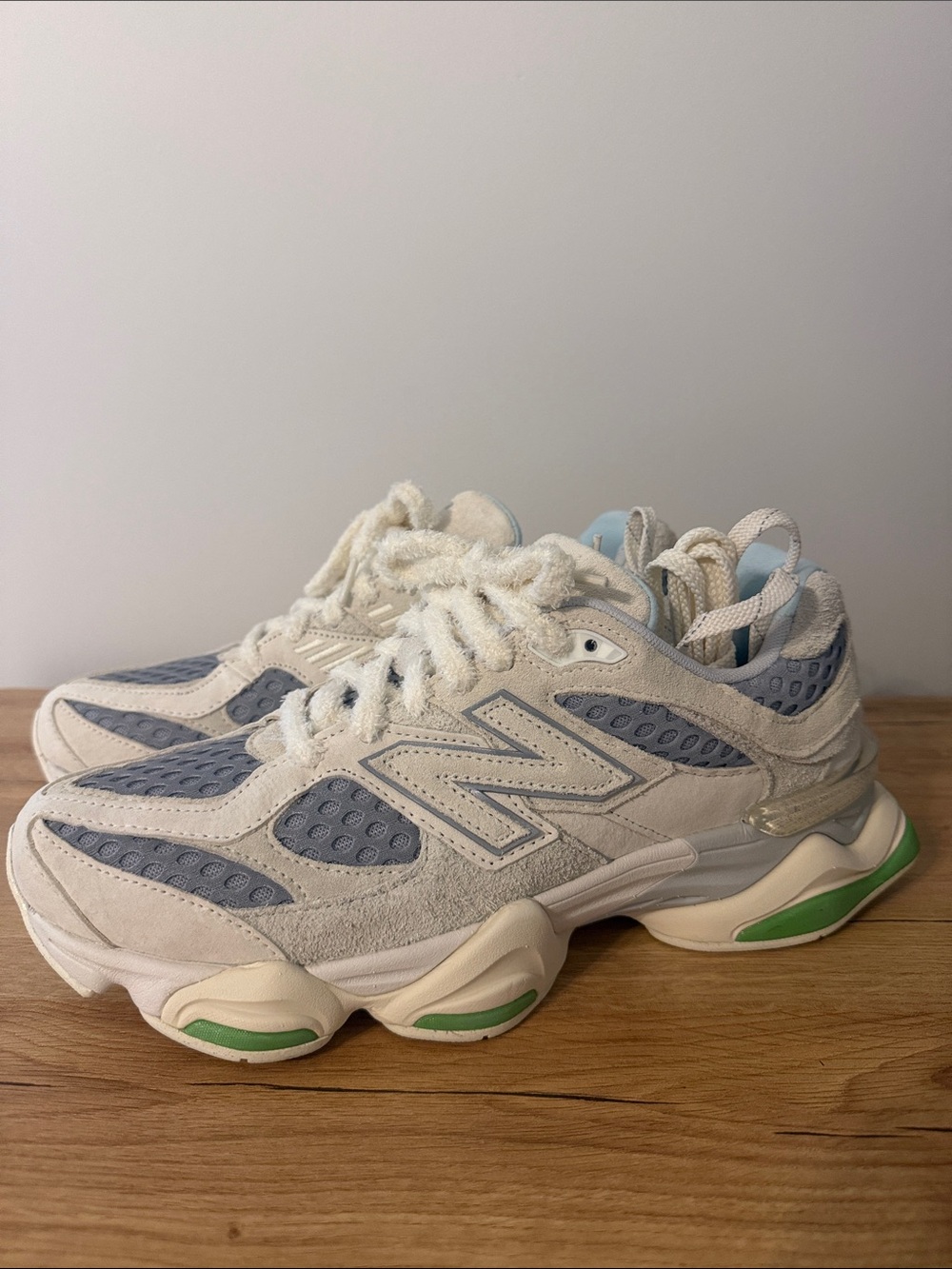 New Balance 9060 Bricks & Wood